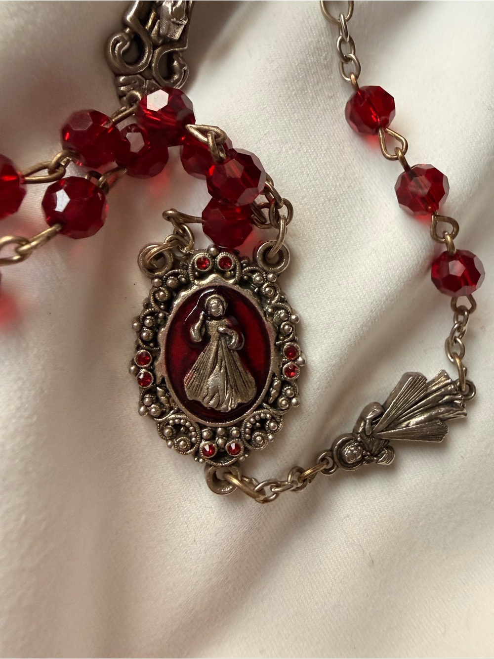 Catholic Rosary Red Faceted Beads Divine Mercy Jesus Ornate Crucifix AS IS